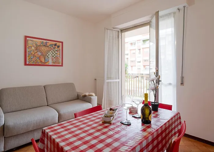 Near The Sea - Wifi And Parking Apartamento